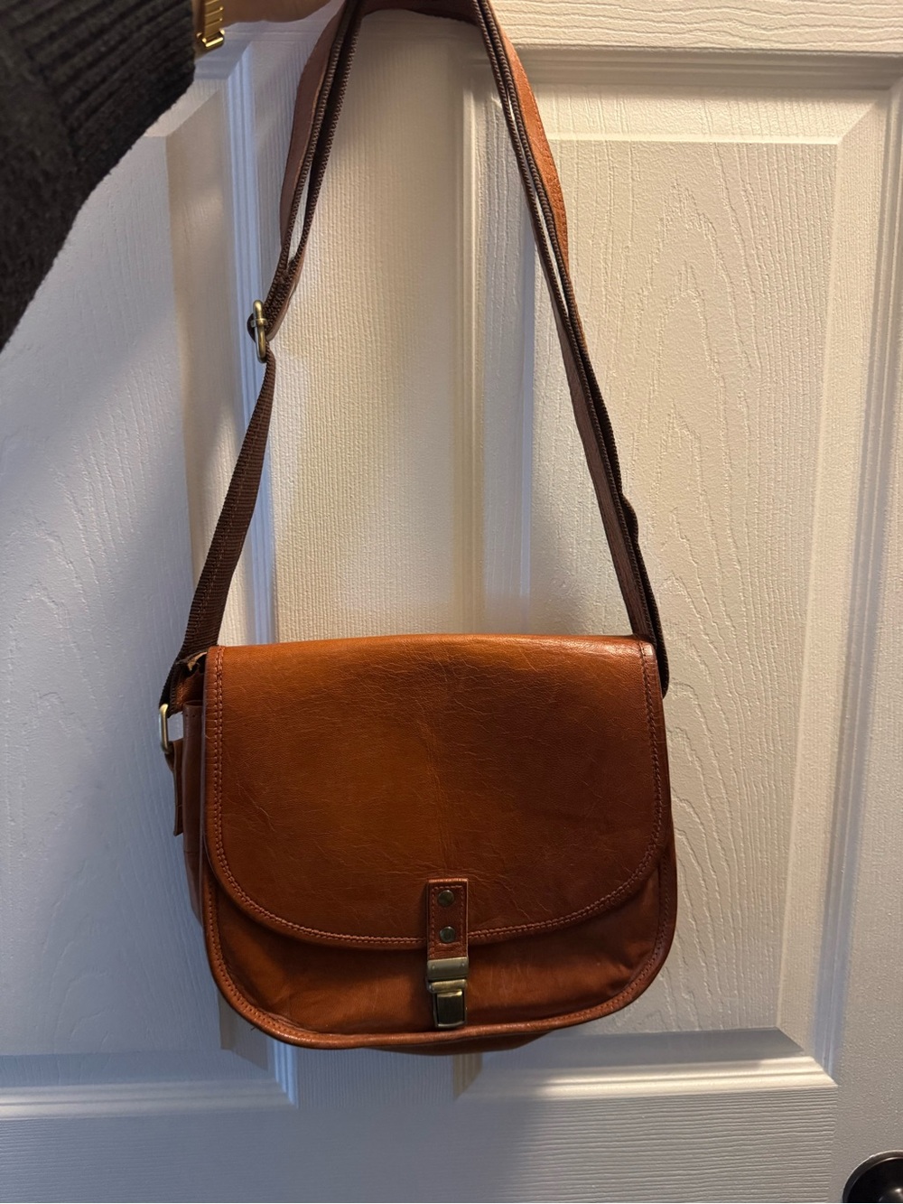 Classic Brown Leather Crossbody Bag - Men